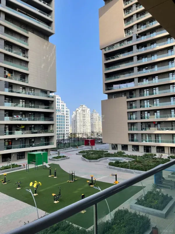 Satılır 3 otaqlı mənzil 148 m²