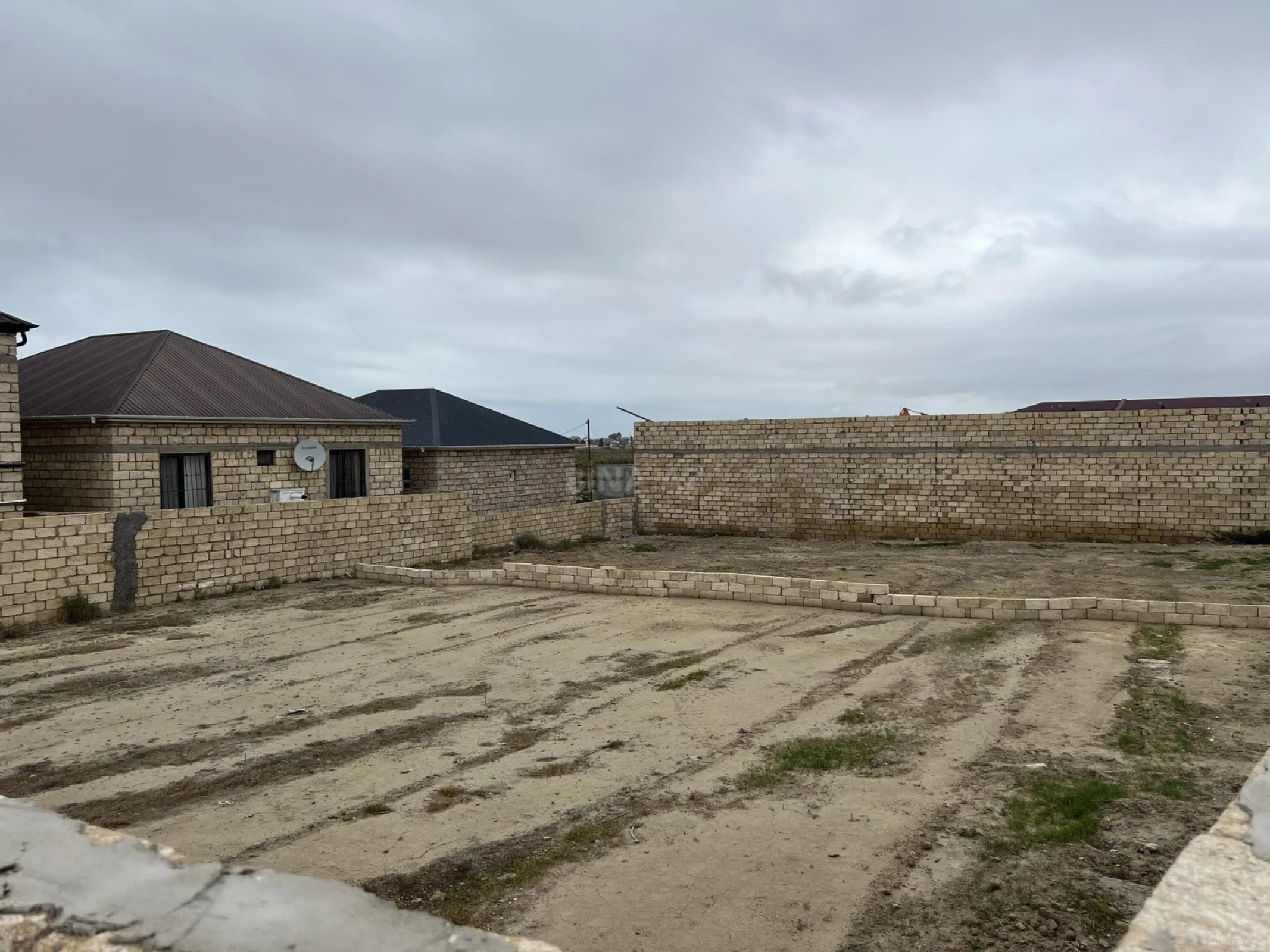 Satılır torpaq sahəsi 8 m²