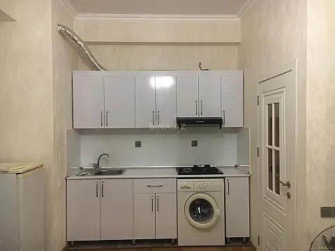 Satılır 2 otaqlı mənzil 43 m²