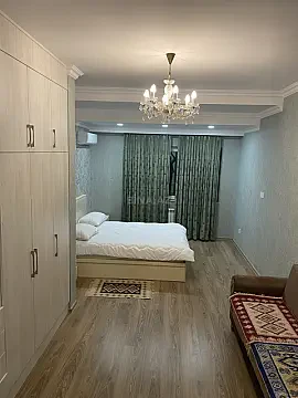 Kirayə verilir 2 otaqlı mənzil 73 m²