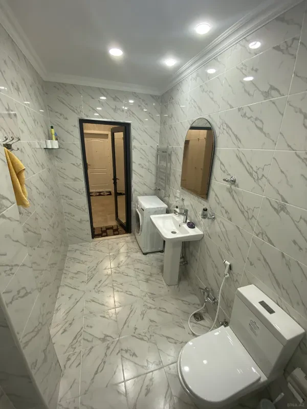 Kirayə verilir 2 otaqlı mənzil 73 m²