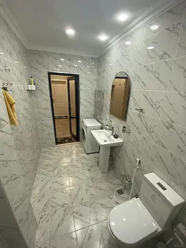 Kirayə verilir 2 otaqlı mənzil 73 m²