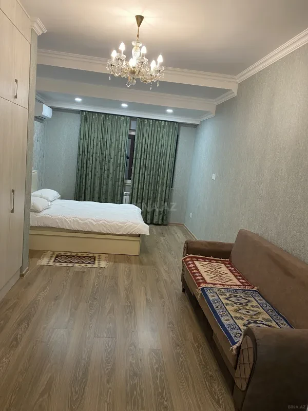 Kirayə verilir 2 otaqlı mənzil 73 m²