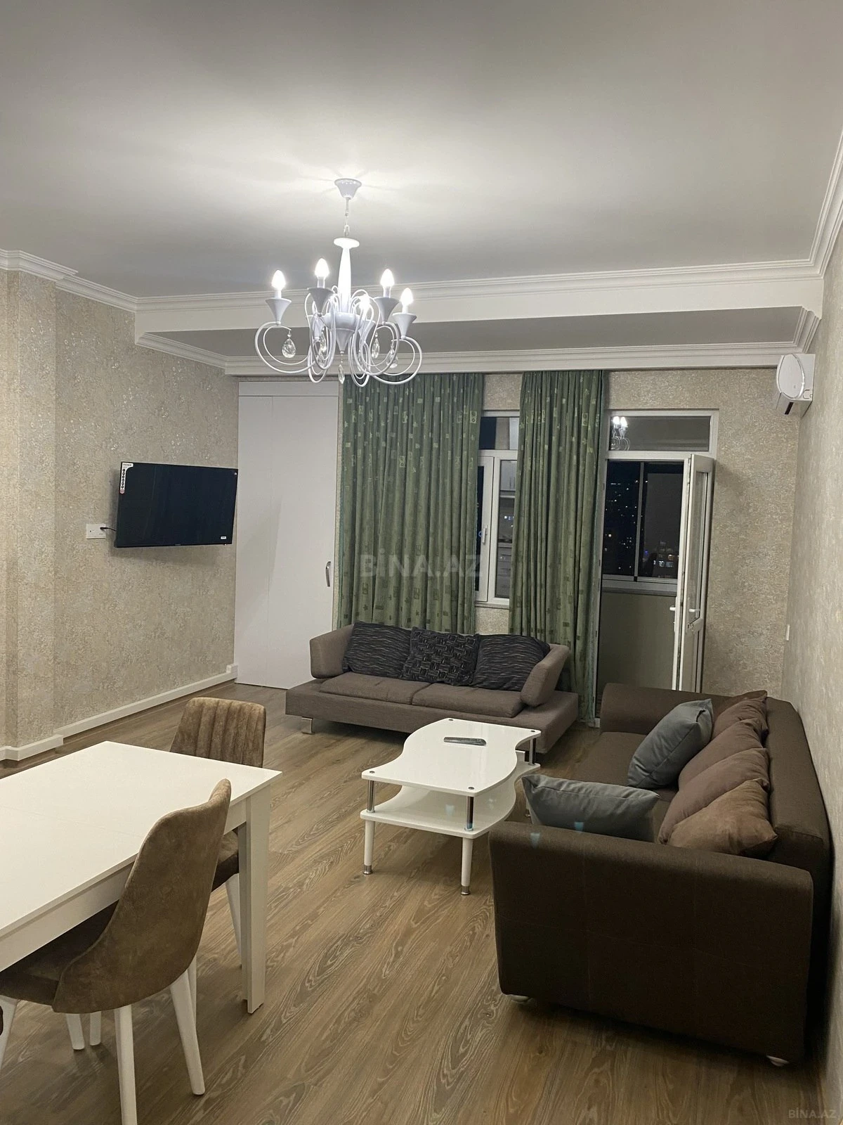 Kirayə verilir 2 otaqlı mənzil 73 m²