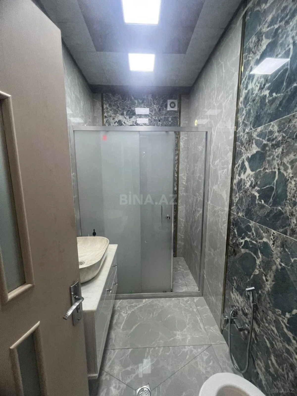 Kirayə verilir 3 otaqlı mənzil 85 m²