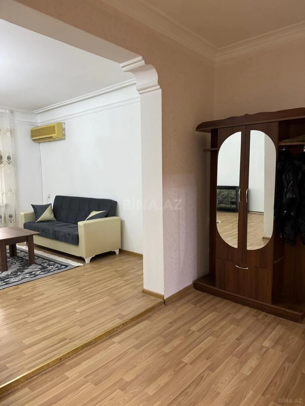 Satılır 2 otaqlı mənzil 45 m²