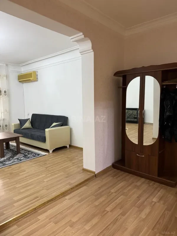 Satılır 2 otaqlı mənzil 45 m²