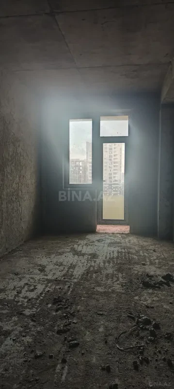 Satılır 7 otaqlı mənzil 500 m²