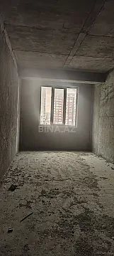 Satılır 7 otaqlı mənzil 500 m²