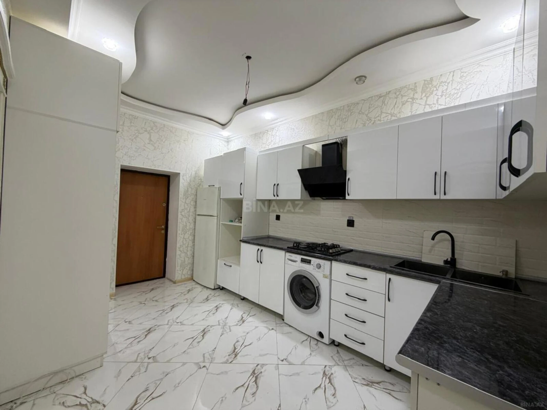 Kirayə verilir 2 otaqlı mənzil 70 m²