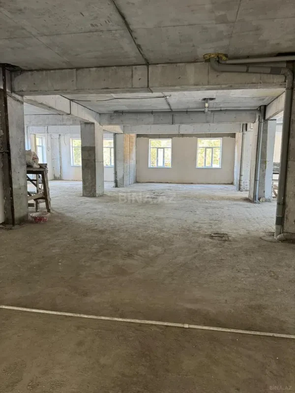 Satılır 4 otaqlı mənzil 145 m²