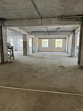 Satılır 4 otaqlı mənzil 145 m²
