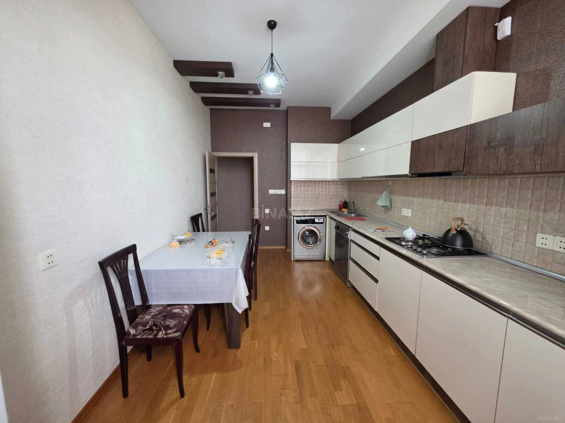 Kirayə verilir 3 otaqlı mənzil 120 m²