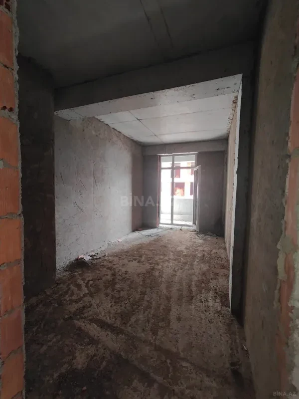 Satılır 3 otaqlı mənzil 145 m²