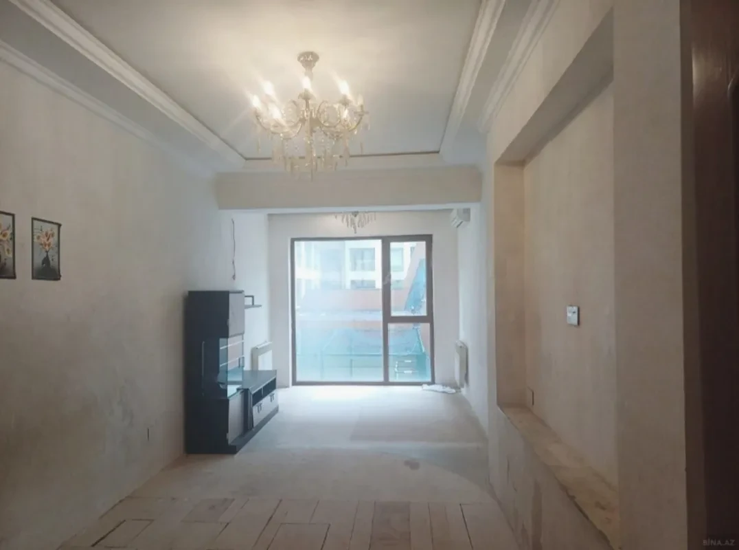 Satılır 3 otaqlı mənzil 120 m²