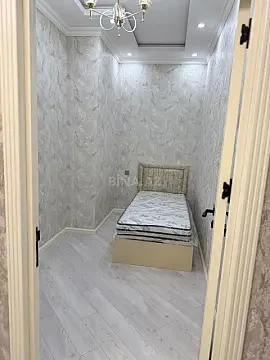 Kirayə verilir 4 otaqlı mənzil 130 m²