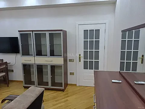 Kirayə verilir 2 otaqlı mənzil 1 m²