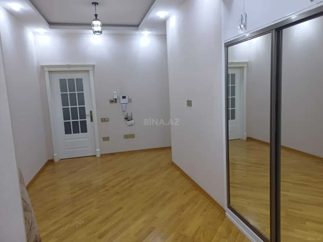 Kirayə verilir 2 otaqlı mənzil 1 m²