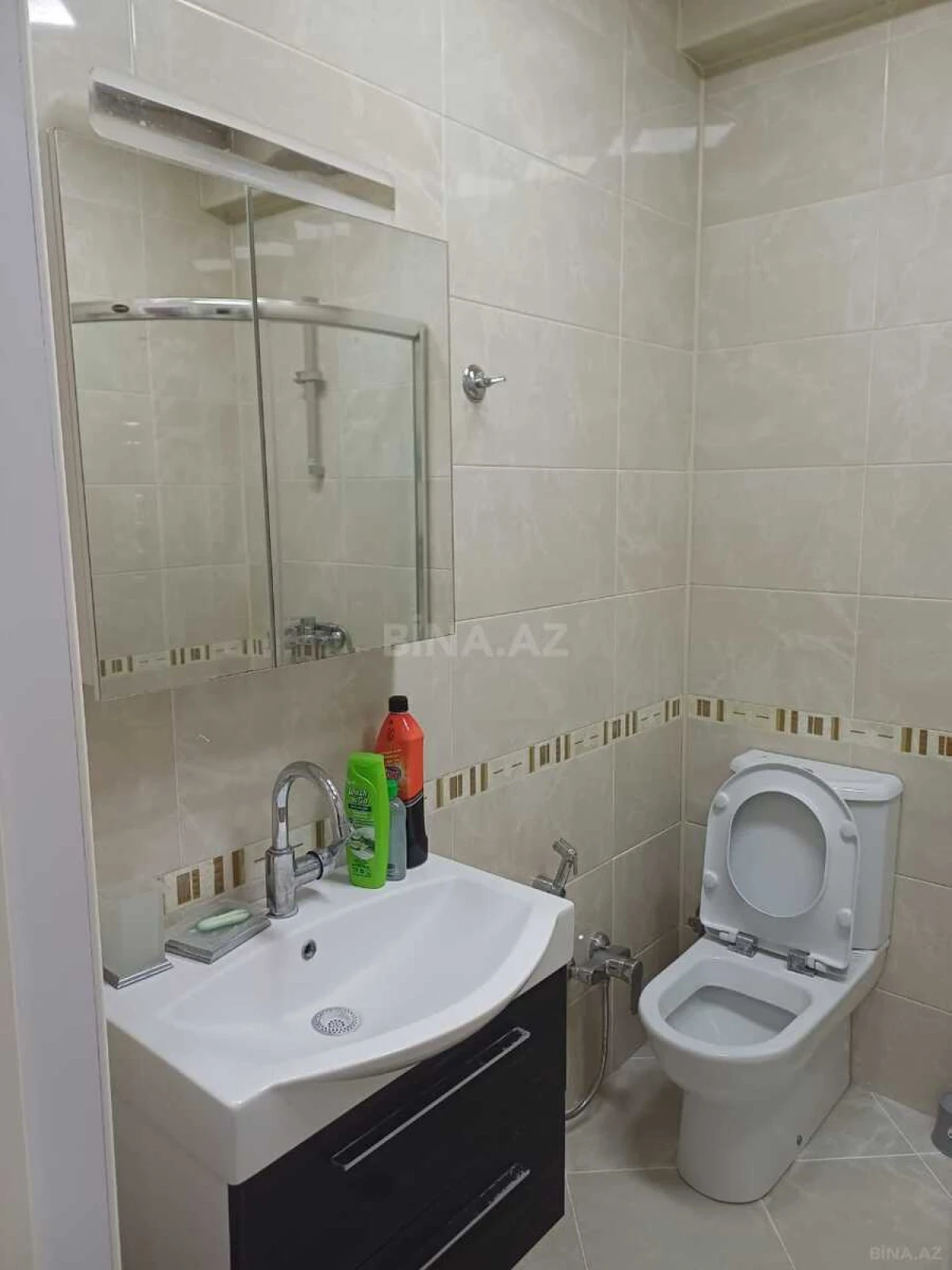 Kirayə verilir 2 otaqlı mənzil 1 m²