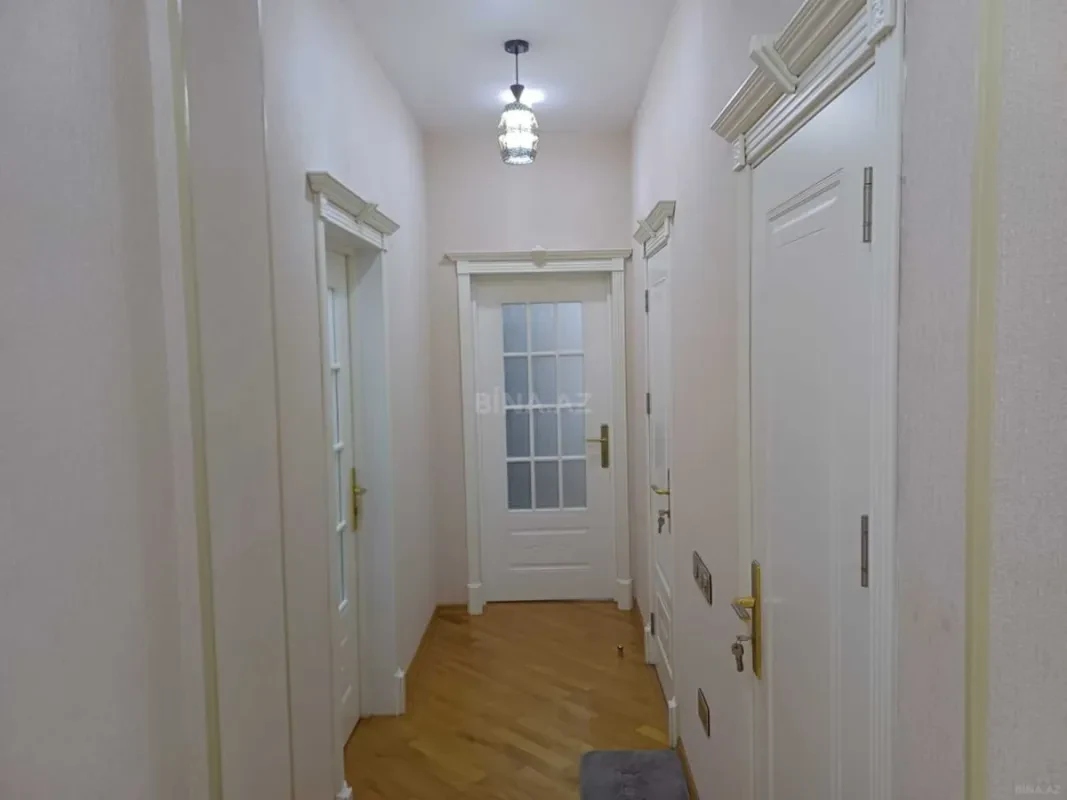 Kirayə verilir 2 otaqlı mənzil 1 m²