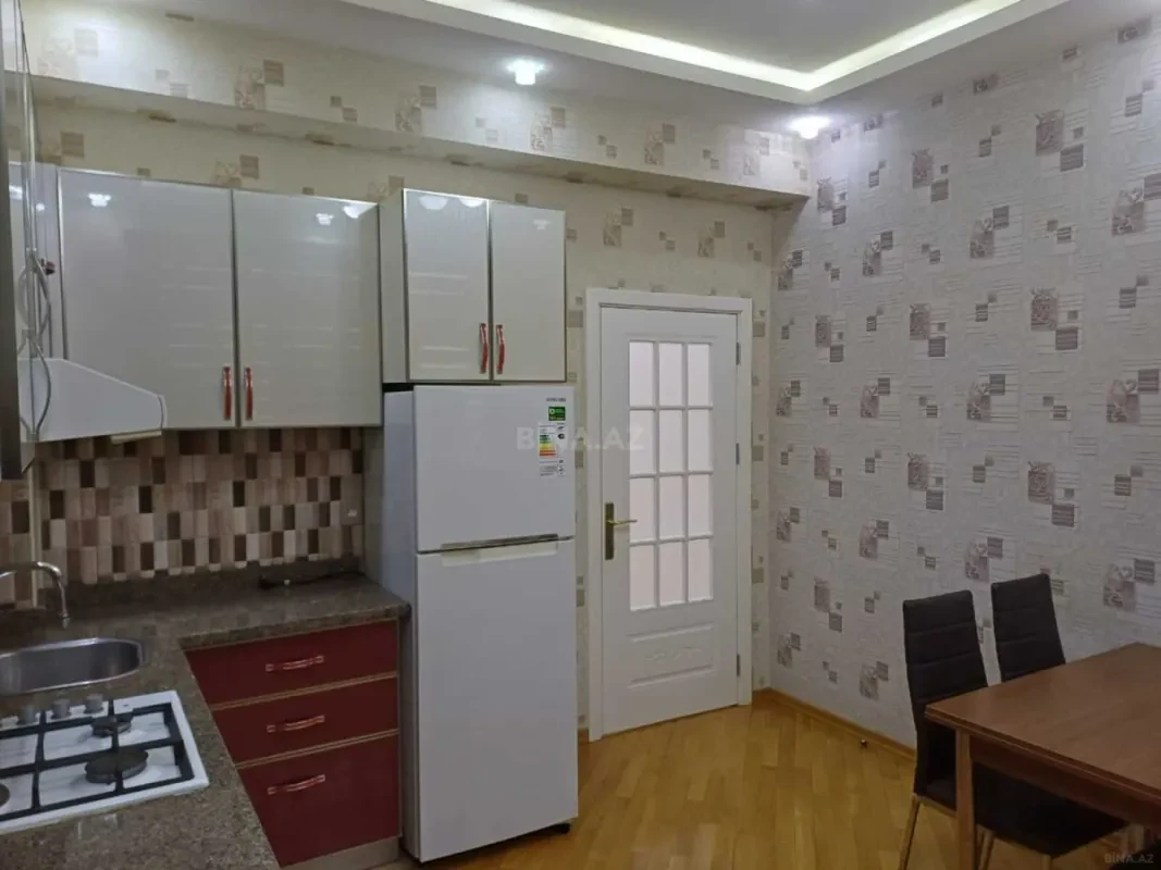 Kirayə verilir 2 otaqlı mənzil 1 m²