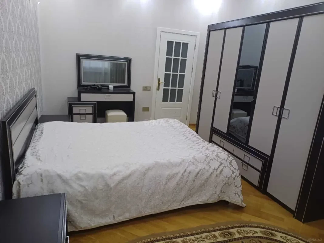 Kirayə verilir 2 otaqlı mənzil 1 m²