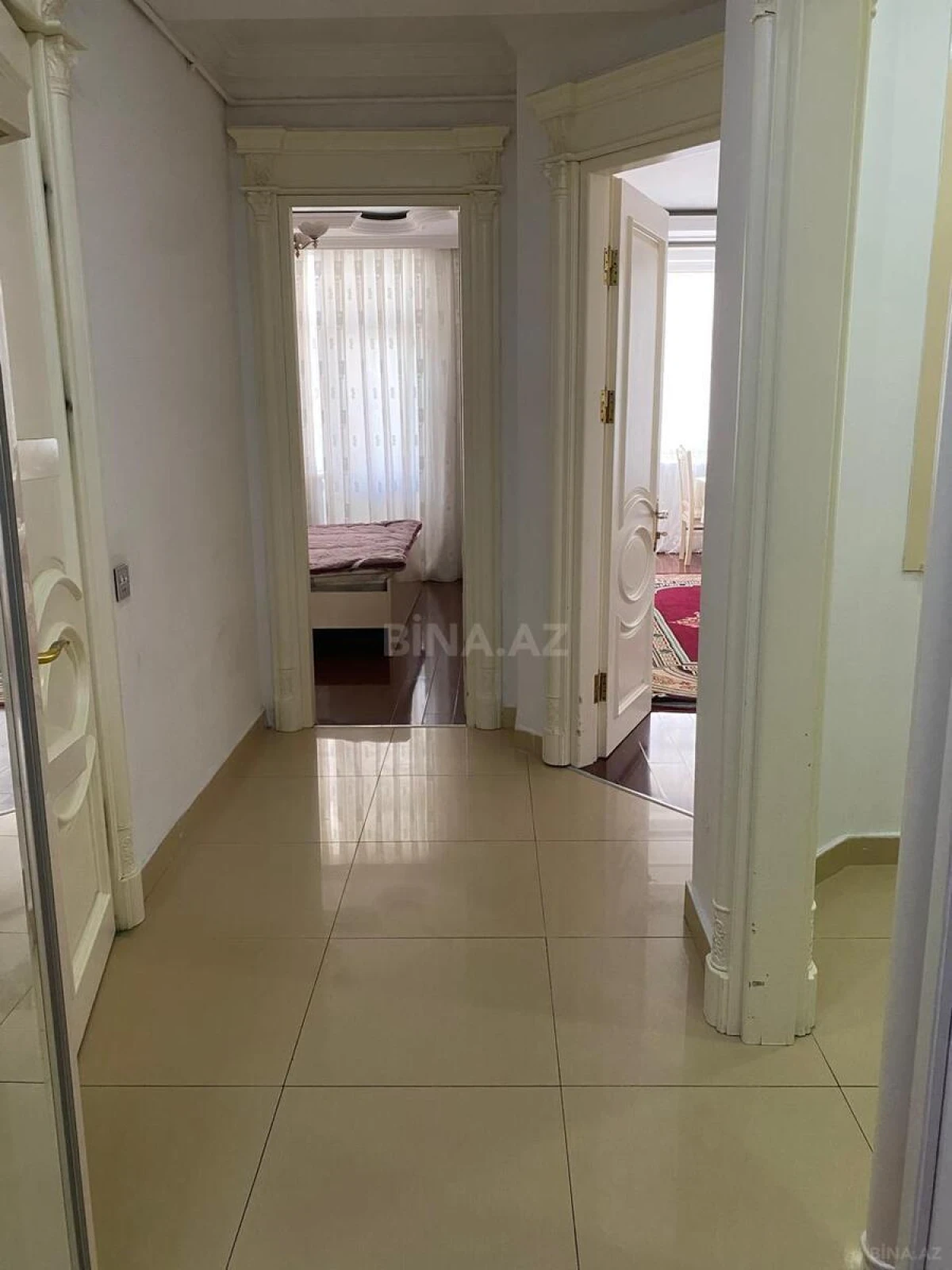Kirayə verilir 2 otaqlı mənzil 70 m²