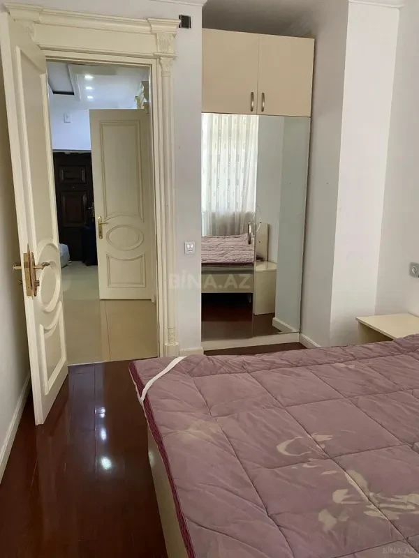 Kirayə verilir 2 otaqlı mənzil 70 m²