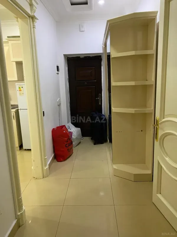 Kirayə verilir 2 otaqlı mənzil 70 m²