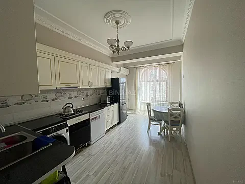 Satılır 3 otaqlı mənzil 116 m²