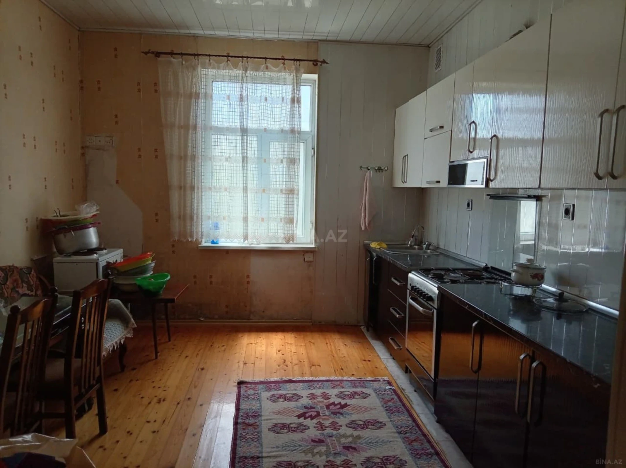 Satılır 6 otaqlı həyət evi 220 m²