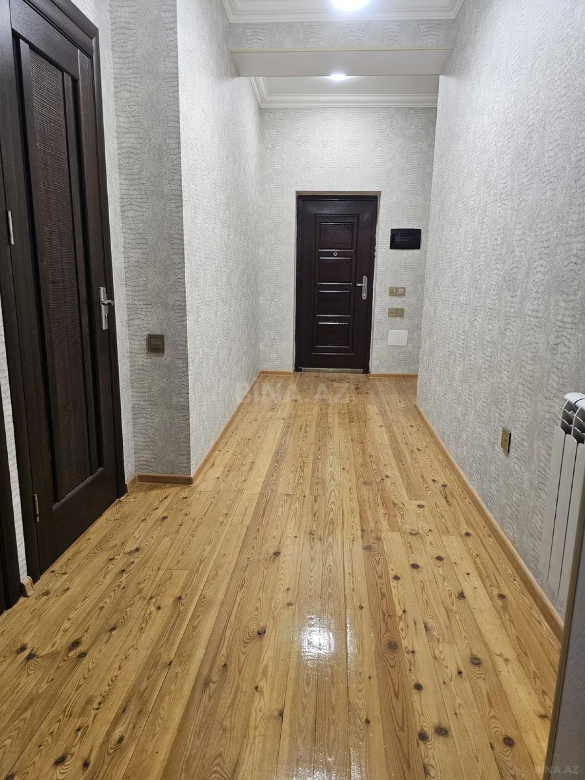 Kirayə verilir 2 otaqlı mənzil 82 m²