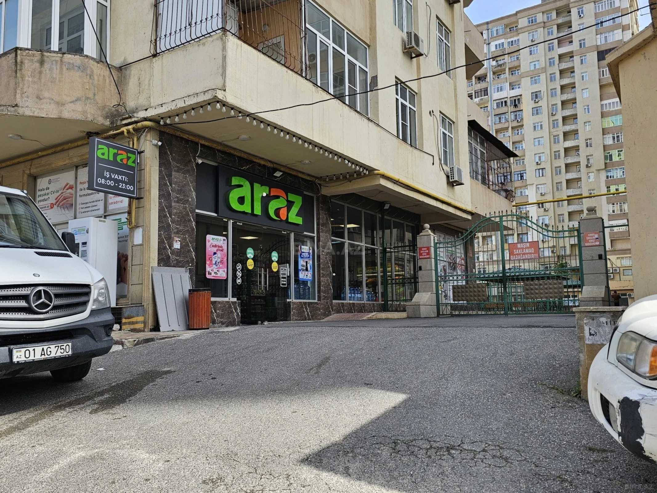 Kirayə verilir 2 otaqlı mənzil 82 m²