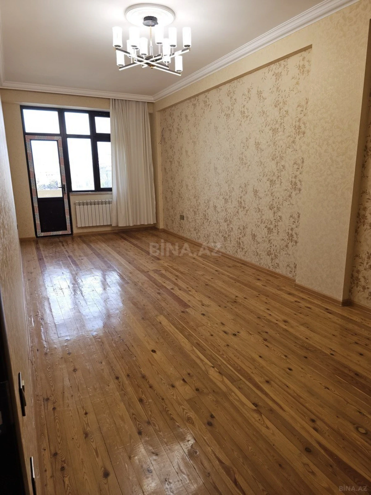 Kirayə verilir 2 otaqlı mənzil 82 m²