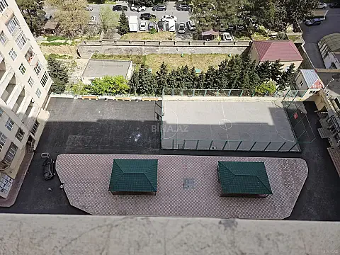 Kirayə verilir 2 otaqlı mənzil 82 m²