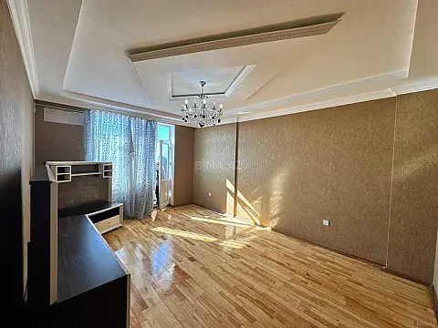 Satılır 3 otaqlı mənzil 105 m²