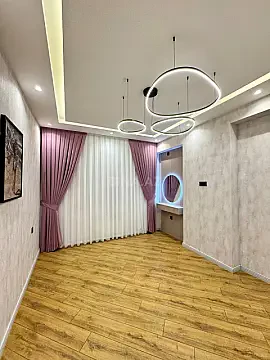 Satılır 2 otaqlı mənzil 82 m²