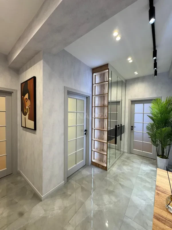 Satılır 2 otaqlı mənzil 82 m²