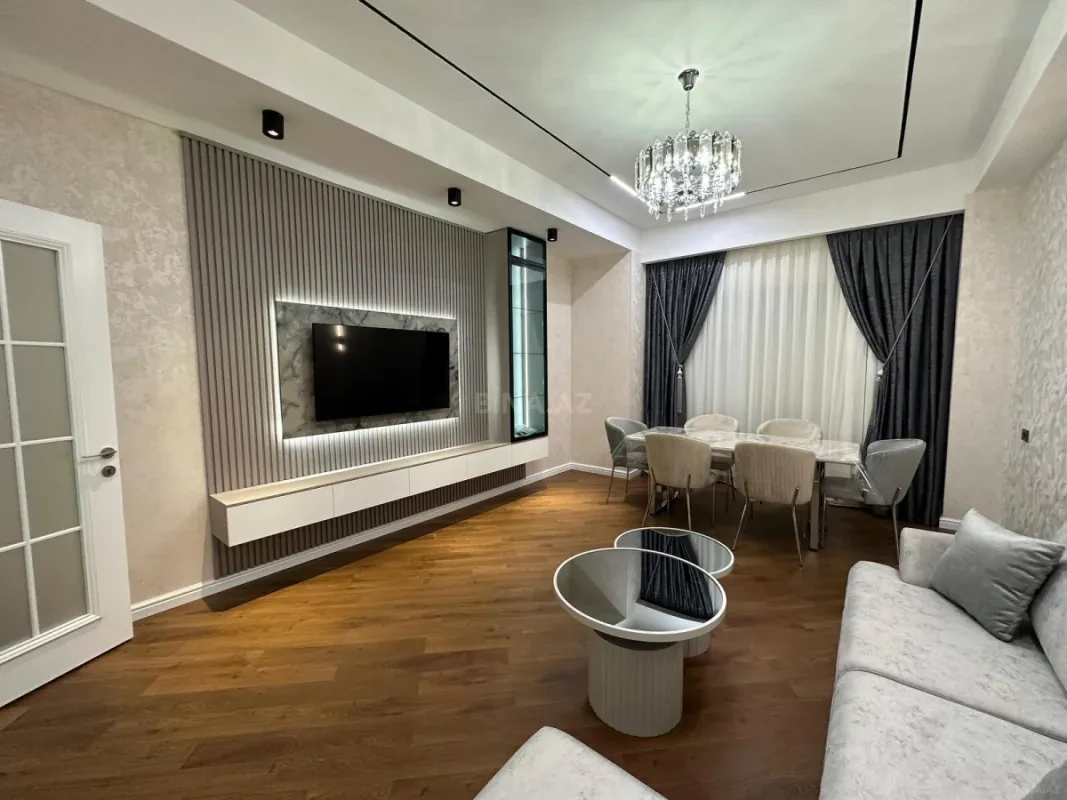 Kirayə verilir 3 otaqlı mənzil 142 m²