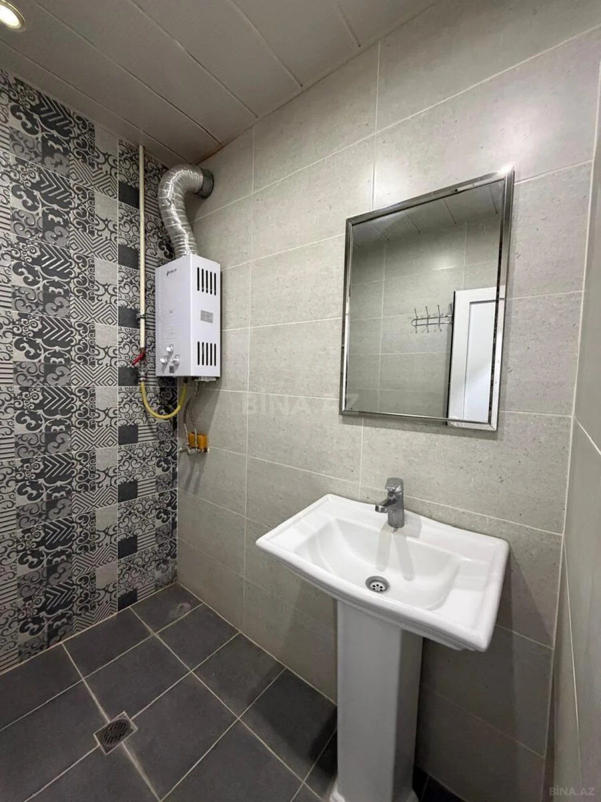 Satılır 2 otaqlı mənzil 45 m²