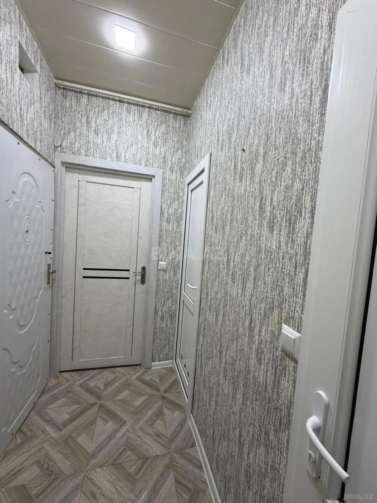 Satılır 2 otaqlı mənzil 45 m²