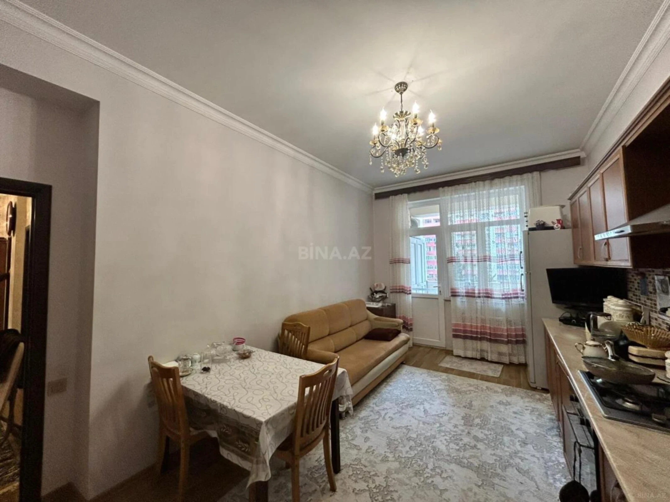 Satılır 2 otaqlı mənzil 95 m²