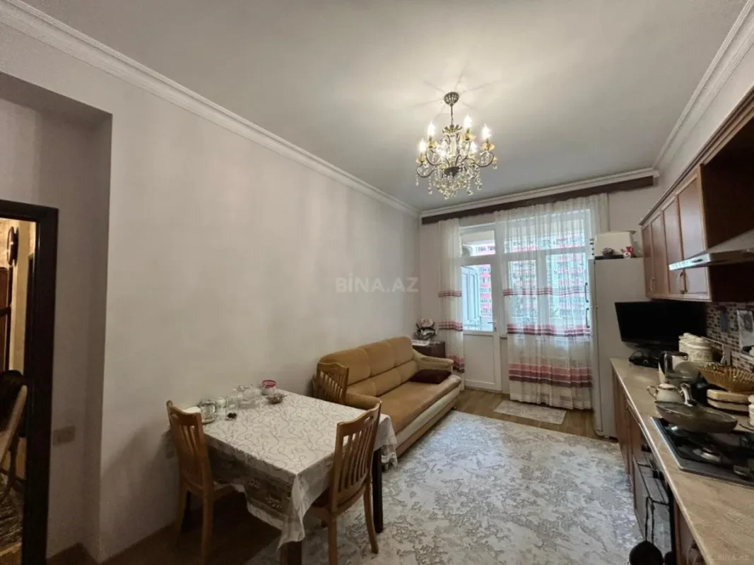 Satılır 2 otaqlı mənzil 95 m²