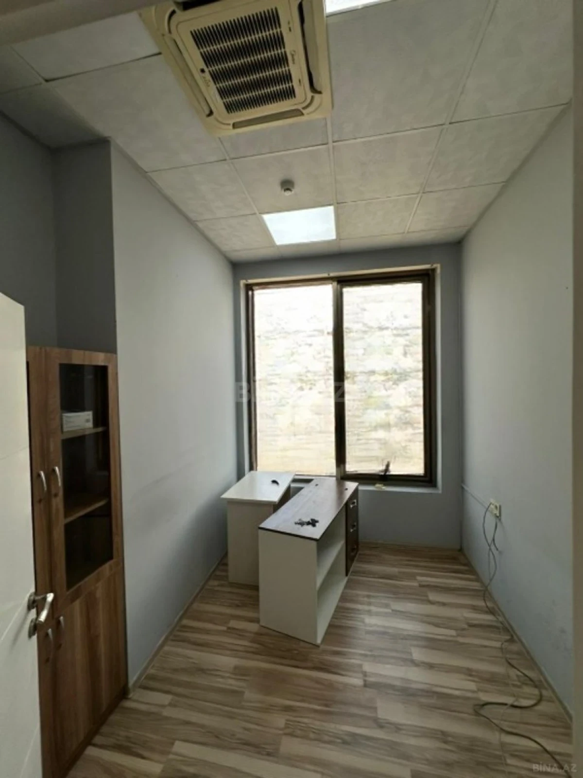 Kirayə verilir 4 otaqlı ofis 200 m²