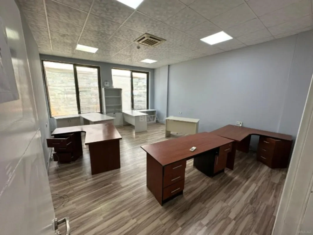 Kirayə verilir 4 otaqlı ofis 200 m²
