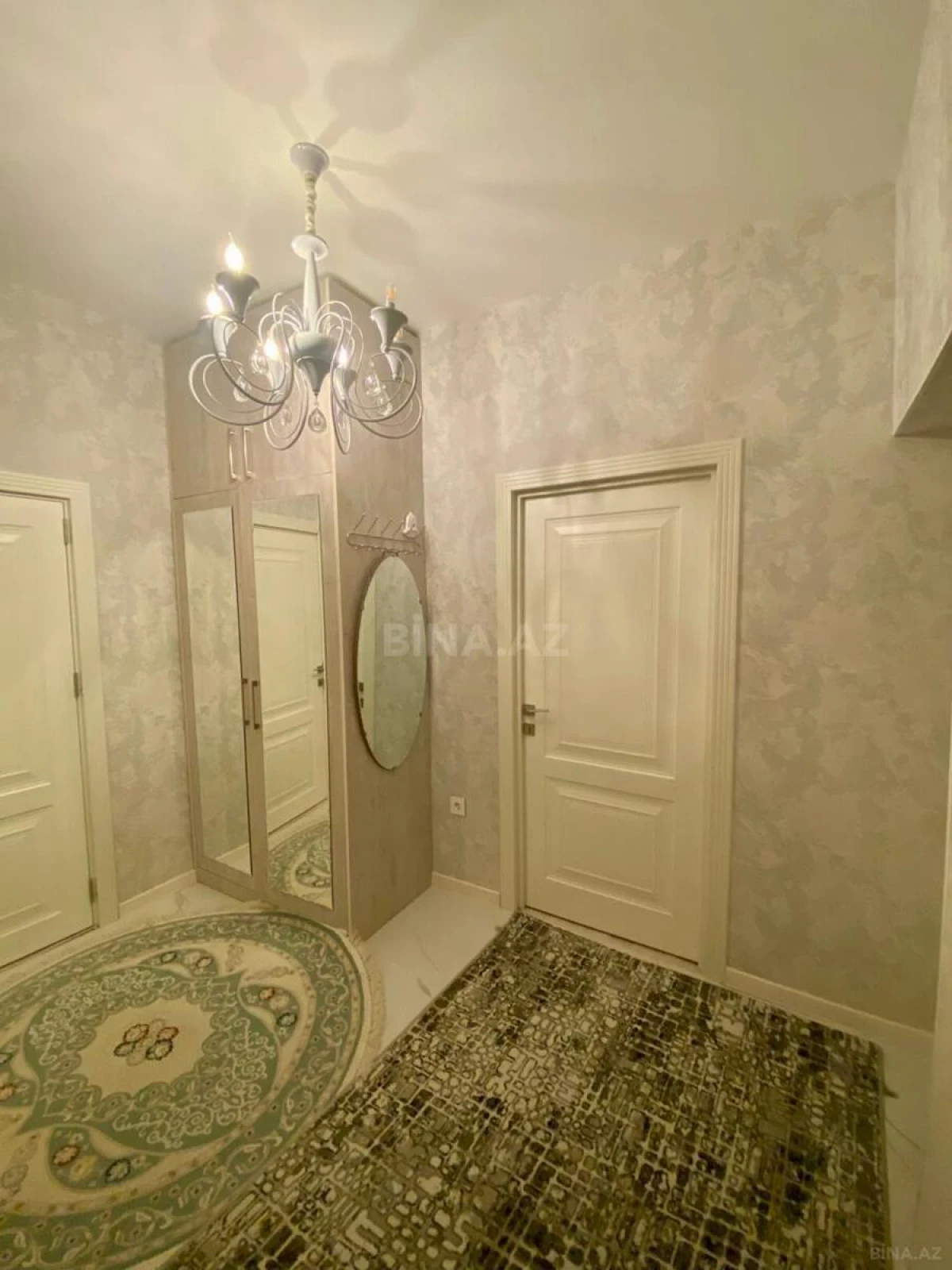 Kirayə verilir 2 otaqlı mənzil 55 m²