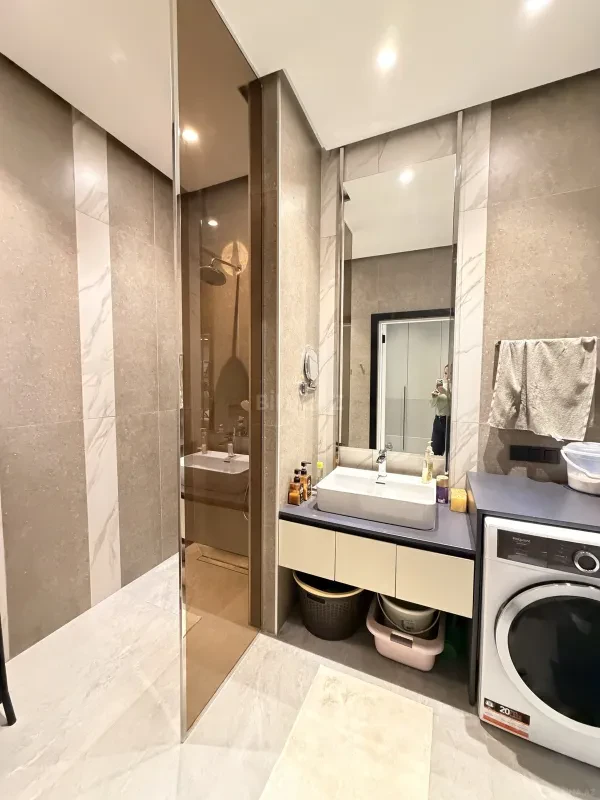 Satılır 2 otaqlı mənzil 73.6 m²