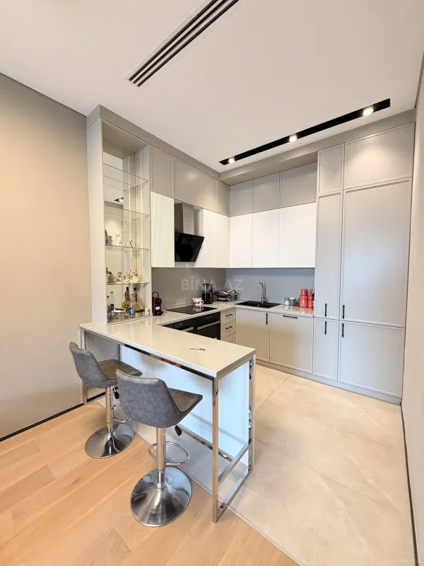 Satılır 2 otaqlı mənzil 73.6 m²
