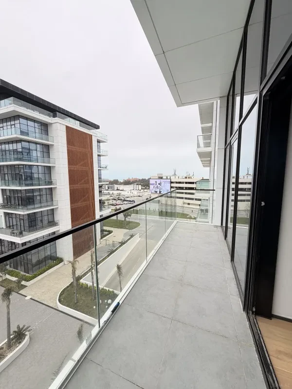 Satılır 2 otaqlı mənzil 73.6 m²