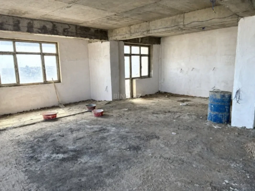 Satılır 3 otaqlı mənzil 160 m²